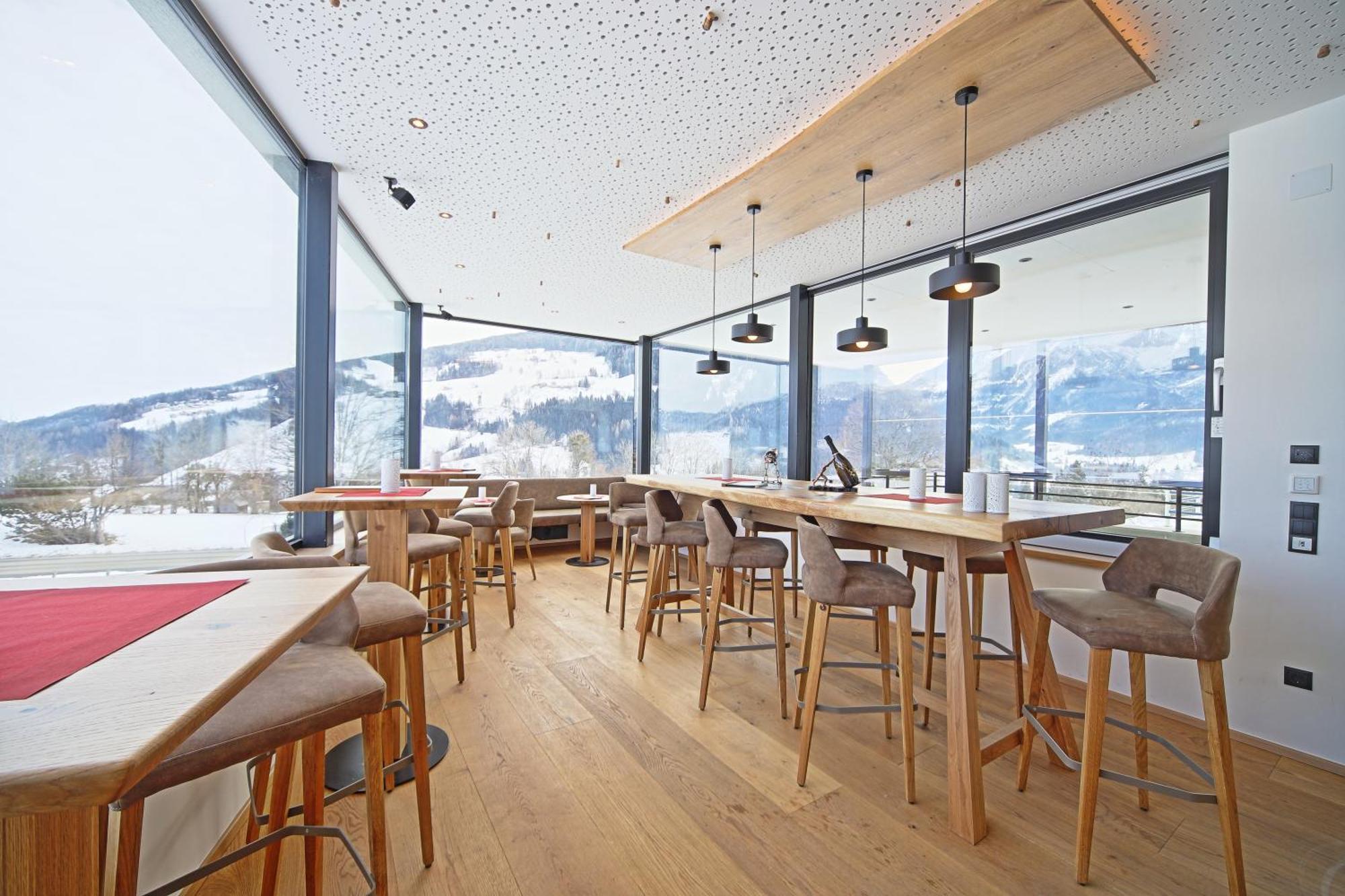 Hotel-Cafe Perner Шладминг Екстериор снимка